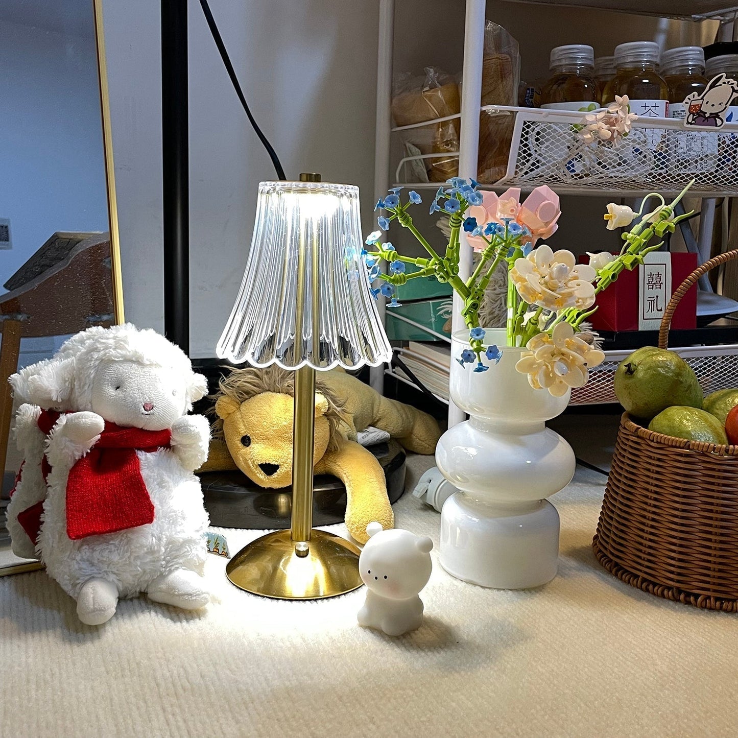 Norvo | RadiantGold – Elegant Bærbar Bordlampe