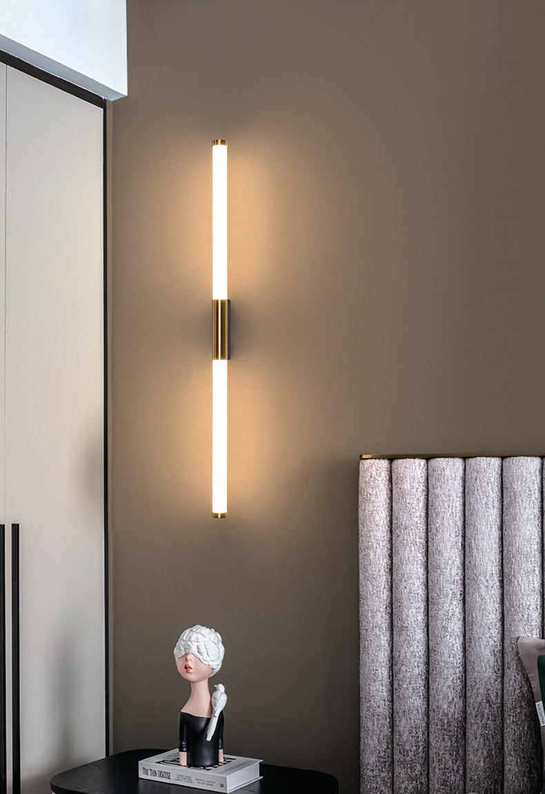 Norvo | BarGleam – Minimalistisk Gullvegglampe med en Moderne Vri