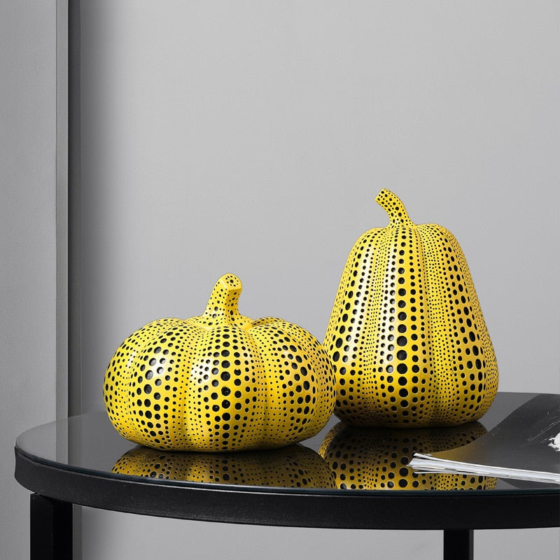 Norvo | Kusama Yayoi Stil Gresskar Skulpturer