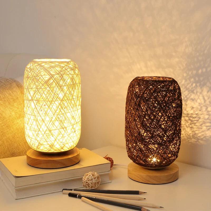 Norvo | WoodLuxe - Rattan-inspirert bordlampe