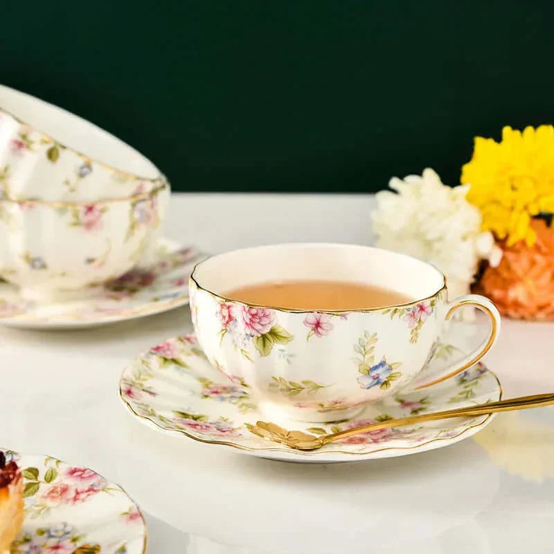 Norvo | Elegant Bone China Porcelain Coffee Cup - Luksuriøs og Unik Design