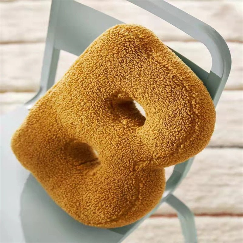 Norvo | PlushLetter Pute - Myk Bokstavpute for Soverom og Barnerom