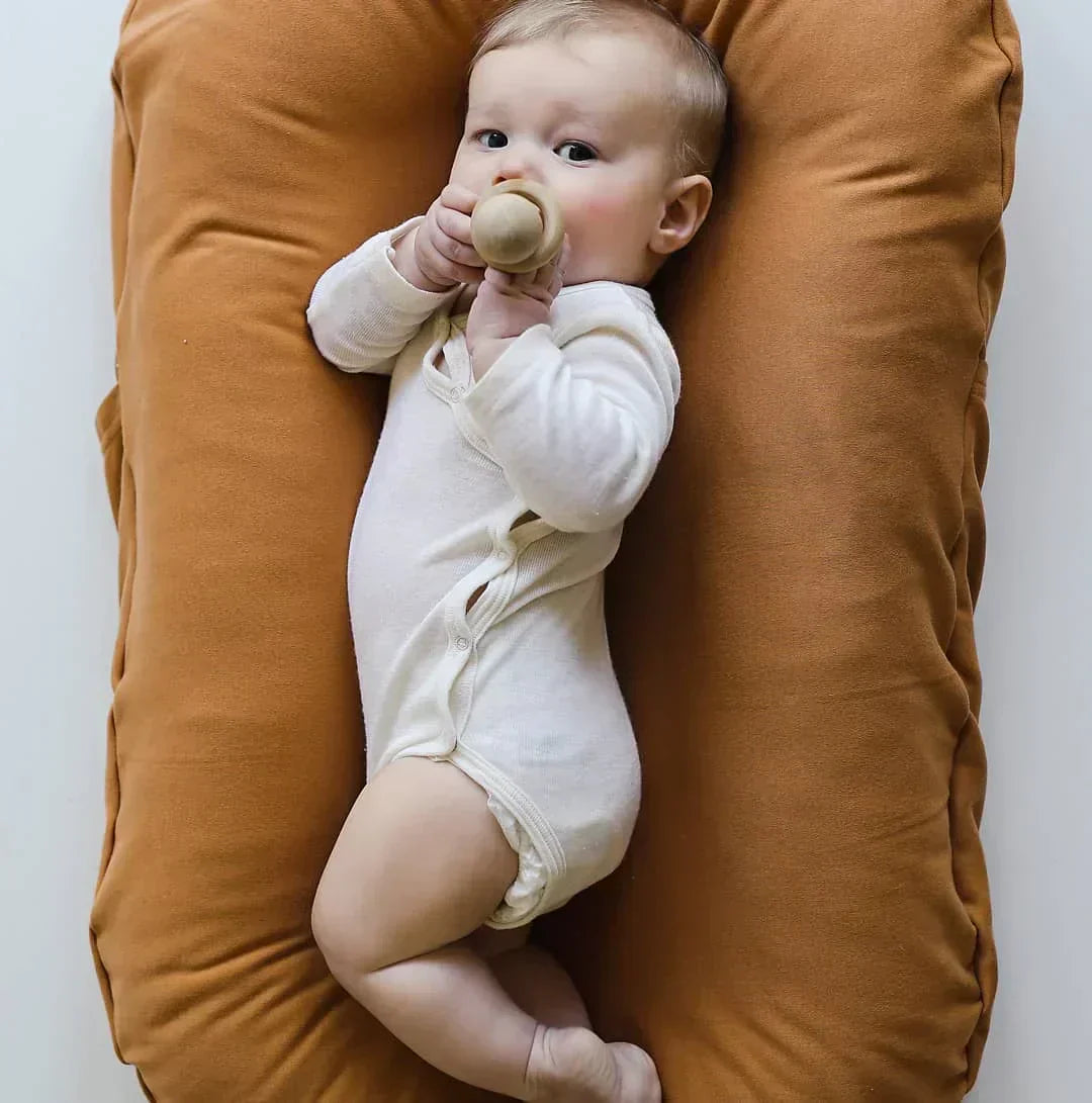 CuddleNest - Koselig og Komfortabelt Babynest