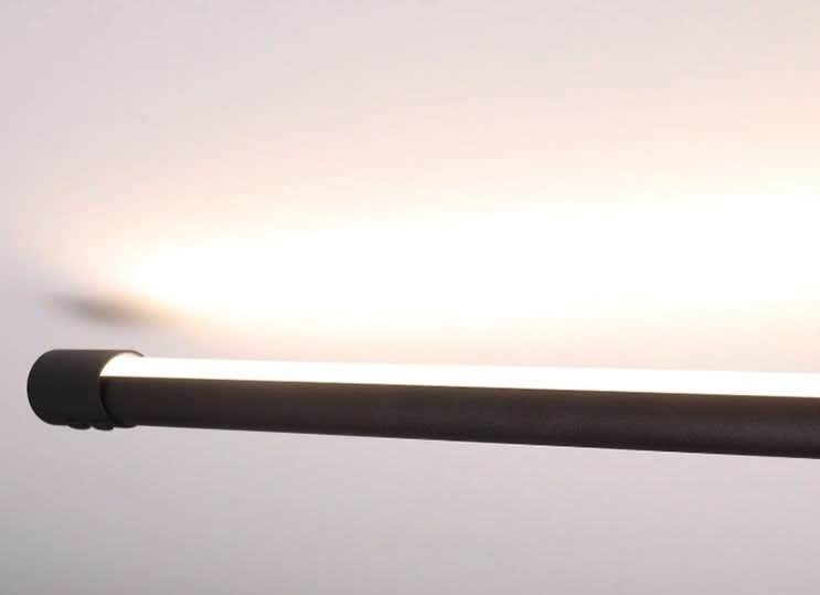 Norvo | Minimalistisk Vegglampe med Stikkontakt og LED Lys