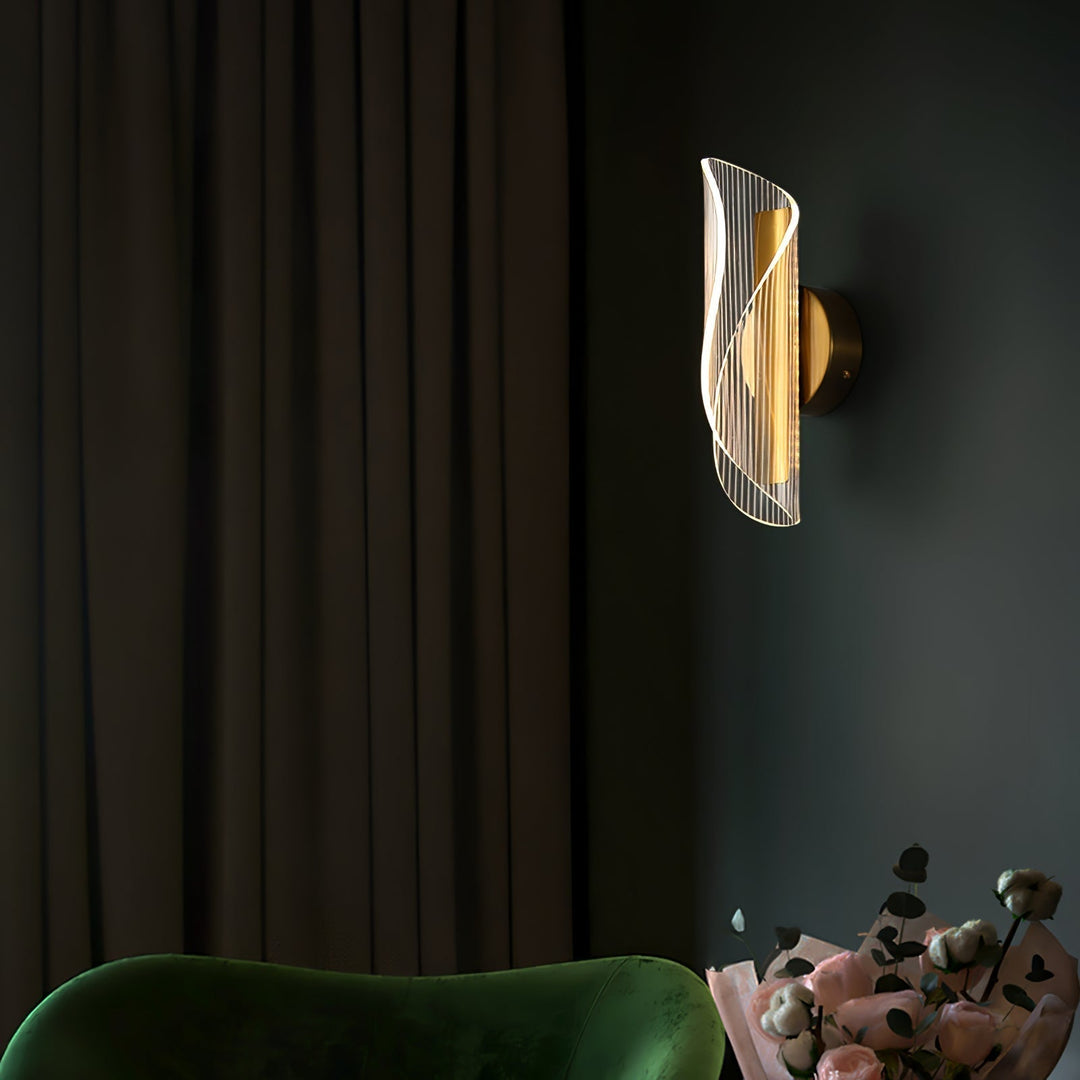 Norvo | CrystalAura – Funklende Krystall Vegglampe for Glamourøs Touch