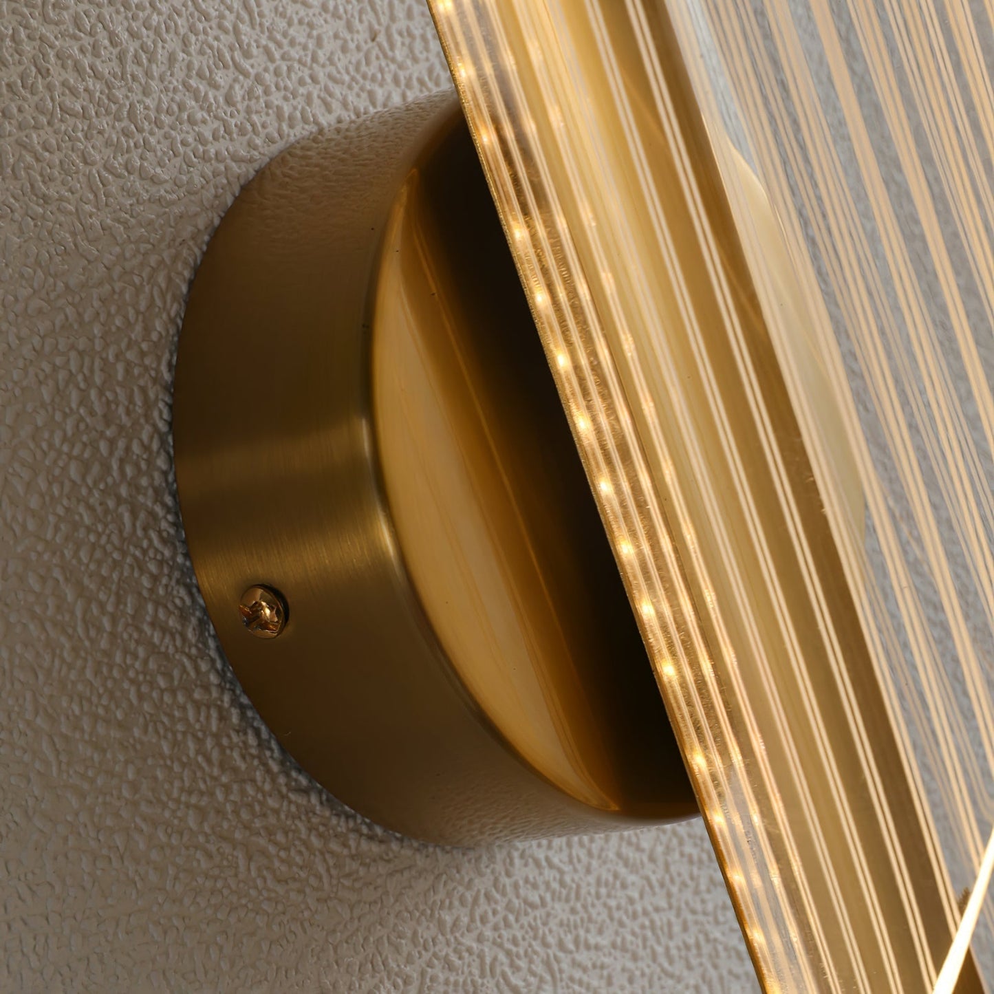 Norvo | CrystalAura – Funklende Krystall Vegglampe for Glamourøs Touch