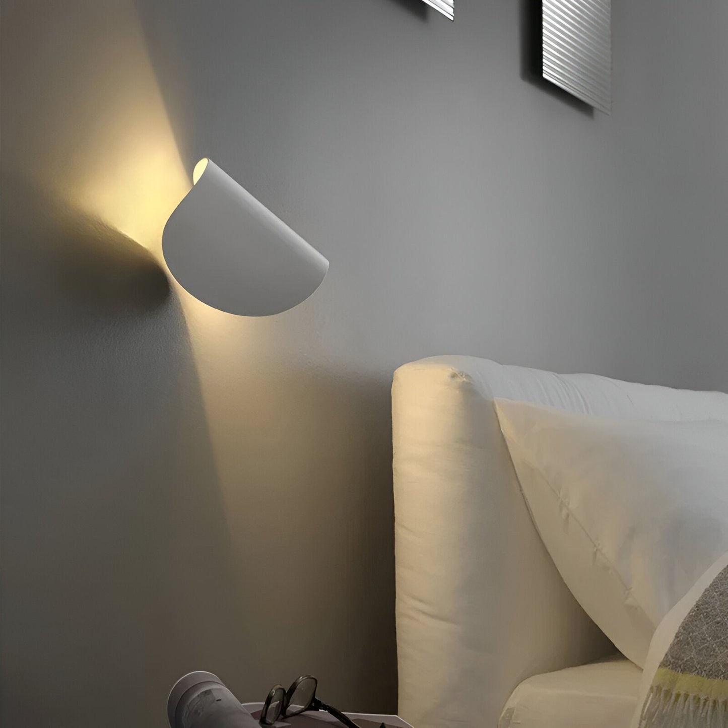 Norvo | Twist Vegglampe - Rotérbar Metall Vegglampe - Kurve Veggsconce