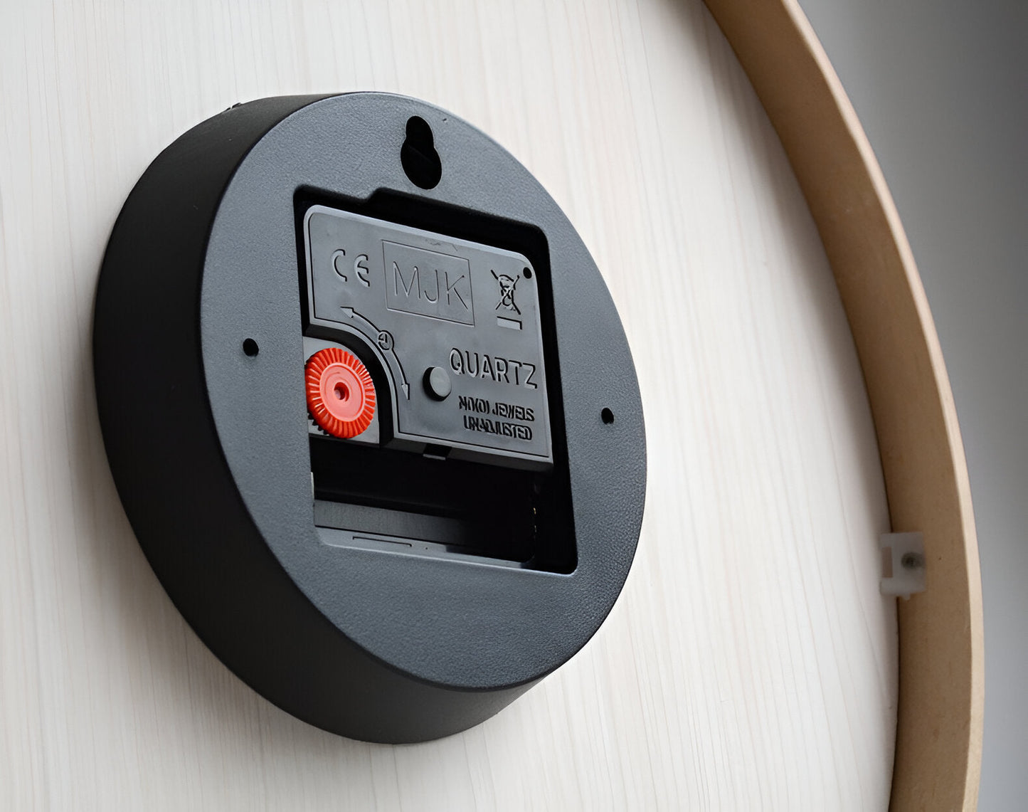 Norvo | Skandinavisk Treveggklokke Minimalistisk Design for Stue, Kontor og Kjøkken