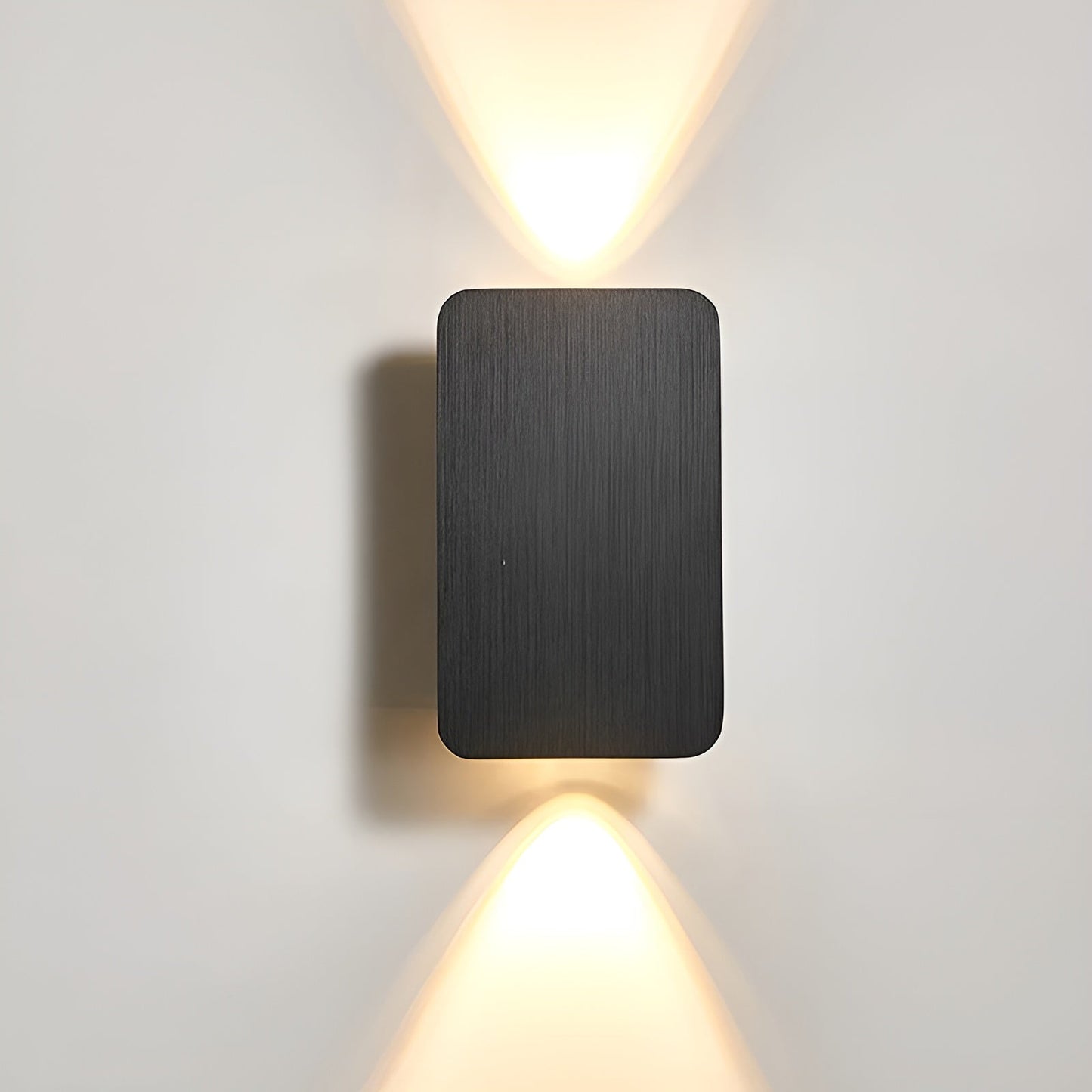 Norvo | Norvo - Elegant LED vegglampe i minimalistisk design for hjemmet