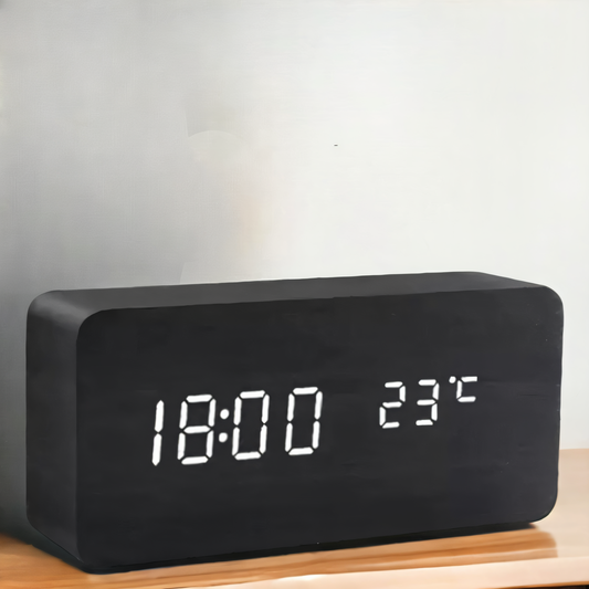 Norvo | WakeyCue | Moderne Tre LED Digital Vekkerklokke med Temperatur- og Fuktighetsvisning