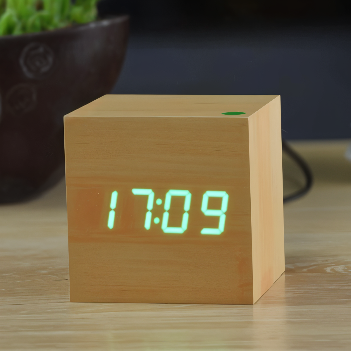 Norvo | Digital LED Klokke - Kubeklokke - Treklokke
