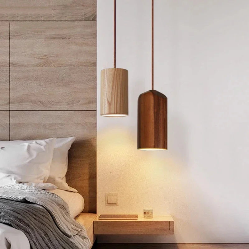 Norvo | Skandinavisk Trependellampe – Minimalistisk Design for Stue og Soverom | Naturlig Treutseende