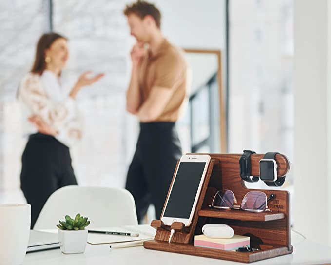 WoodDock – Stilig Tre Organizer for Enheter Norvo