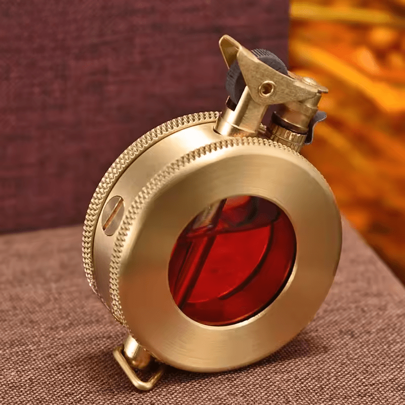 Norvo | Retro storm lighter med robust metallkabinett