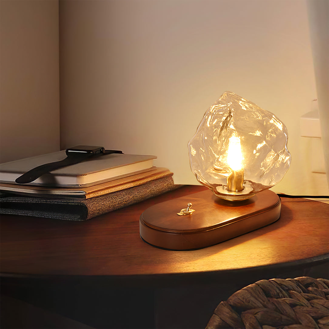 Norvo | RusticLume – Amber Glass og Tre Bordlampe