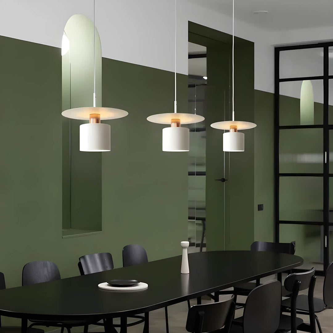 Norvo | Moderne Pendellampe med Stilig Design og Varmt Lys