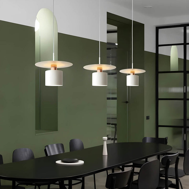 Norvo | Moderne Pendellampe med Stilig Design og Varmt Lys