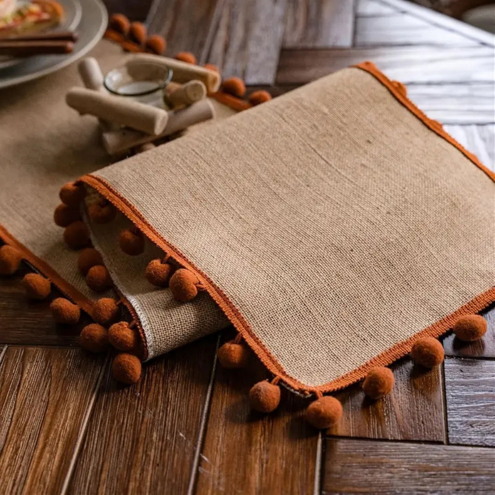 Norvo | Jute Bohemian Pom-Pom Bord Løper