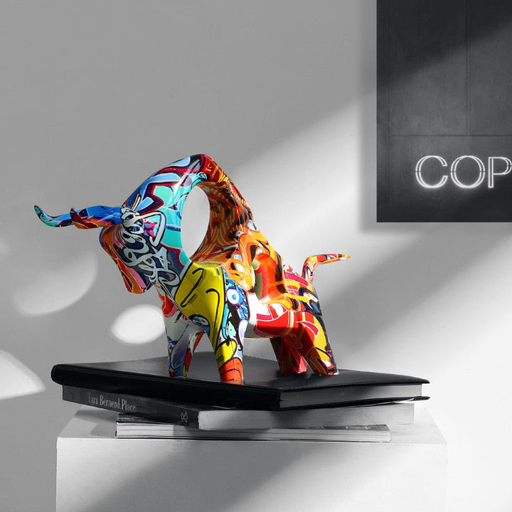 Norvo | Kunst Fargerik Okse Skulptur