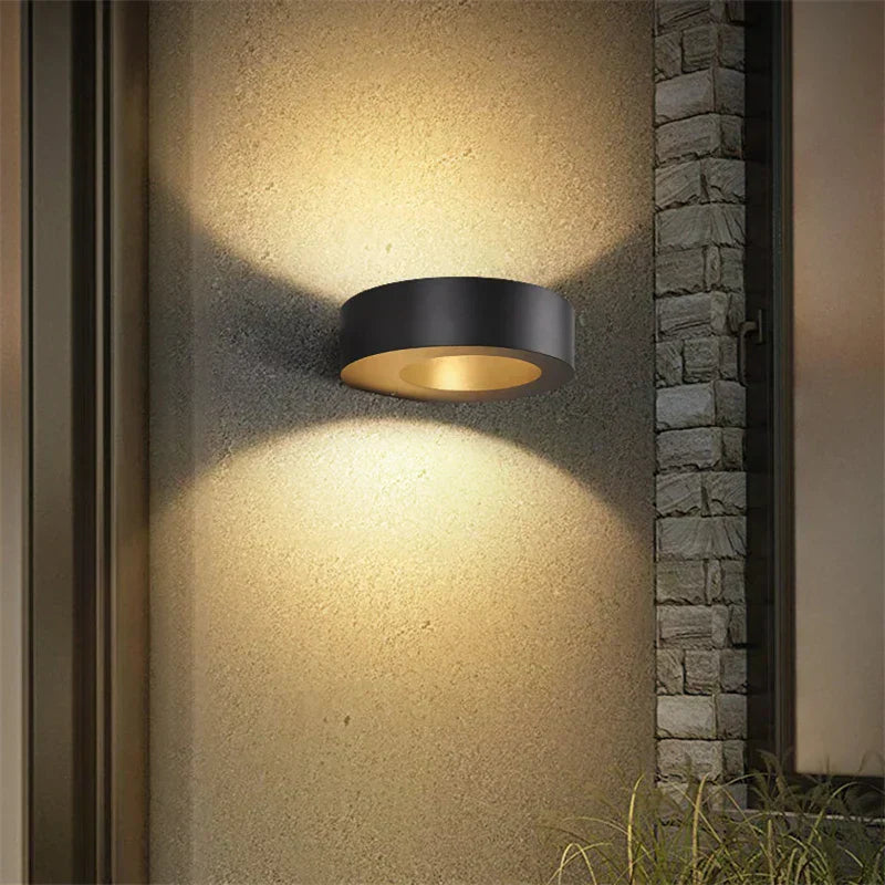 Norvo | Dekorativ Lampe i Aluminium