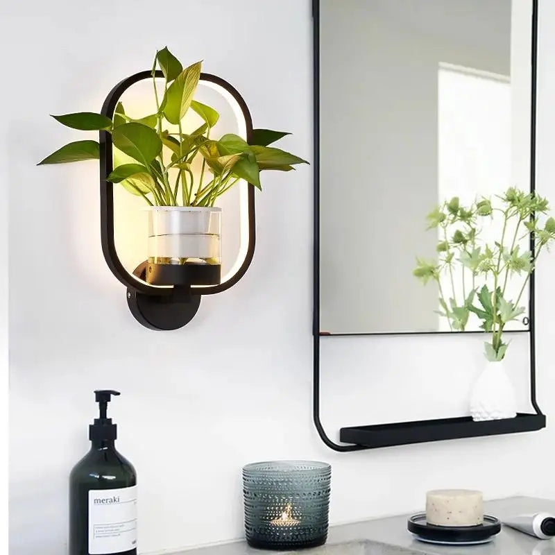 Norvo | Vegglampe med glassplanteholder