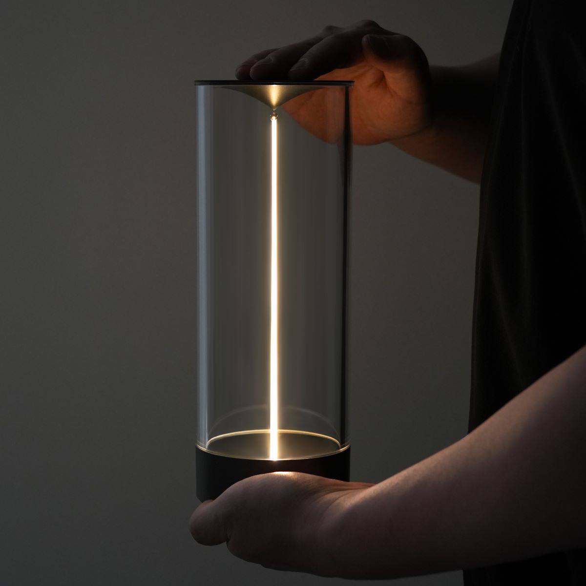 Norvo | GlowBright | Bærbar LED-lampe med trådløst design