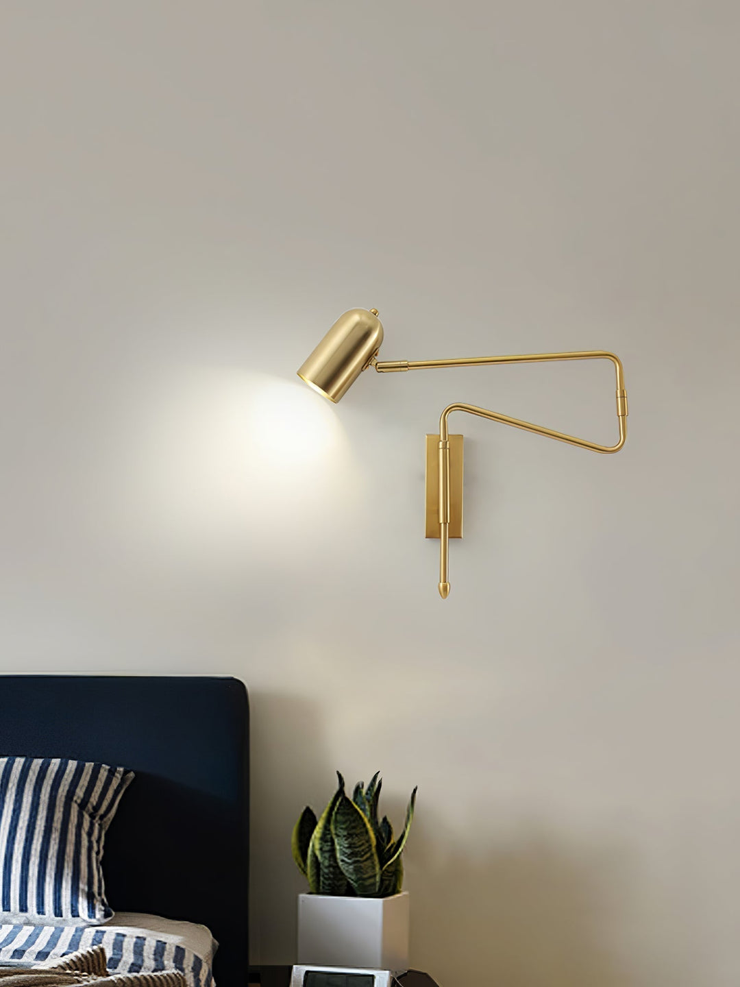 Norvo | BeamFlex – Allsidig Vegglampe med Fleksibel Arm