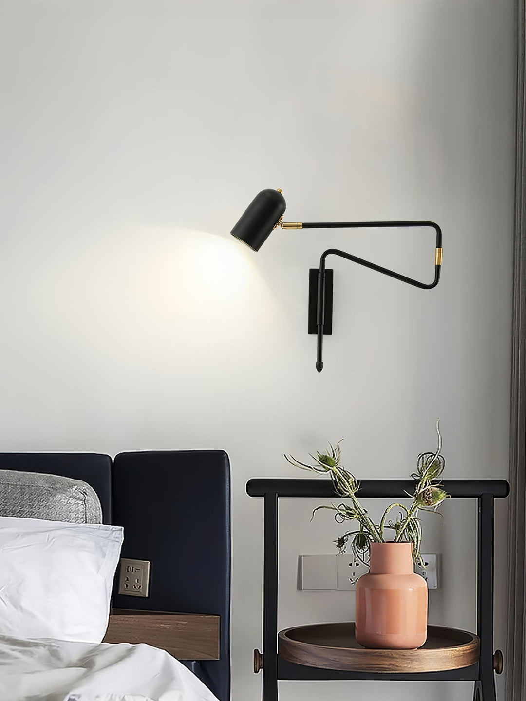 Norvo | BeamFlex – Allsidig Vegglampe med Fleksibel Arm