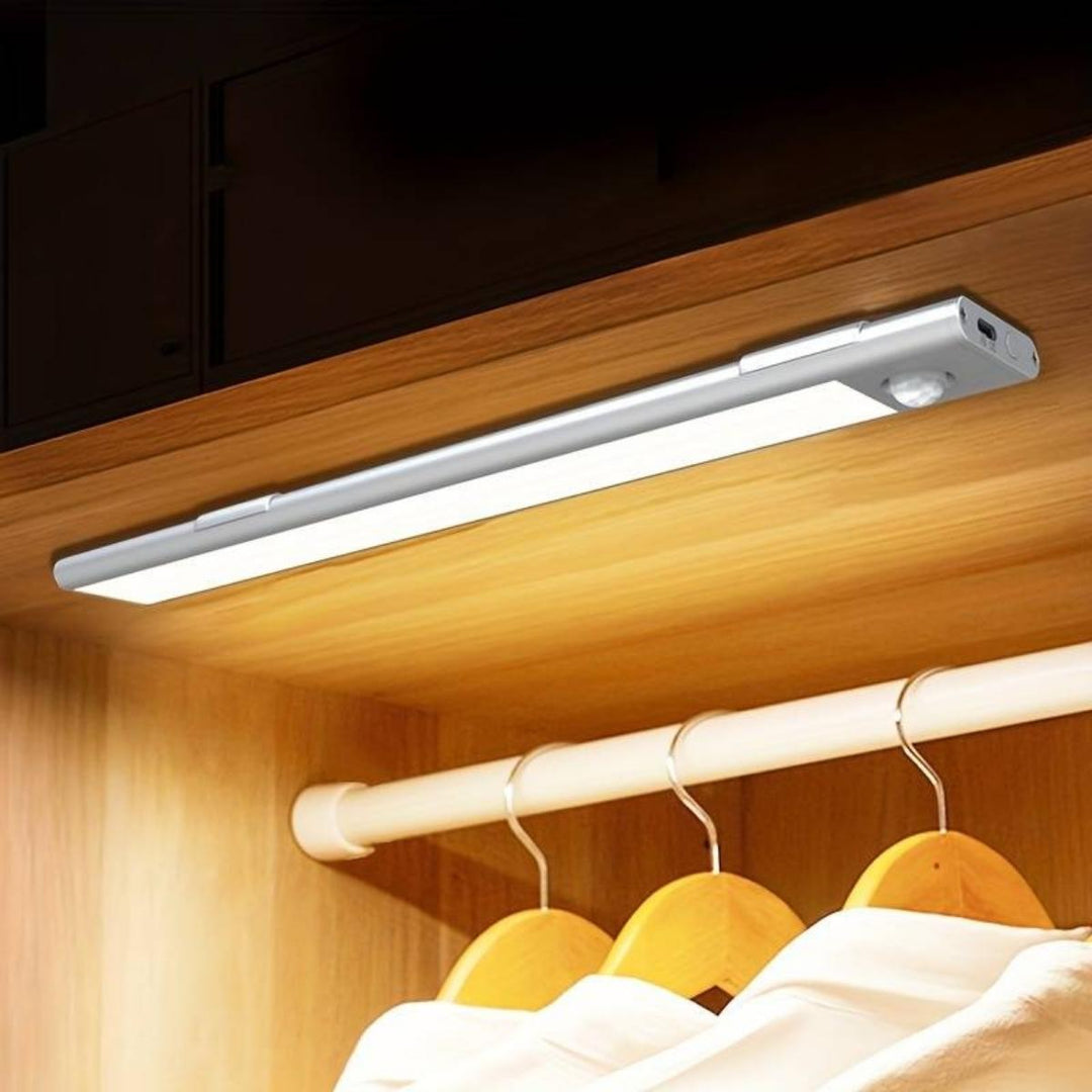 Norvo | Lumilux Trådlamp med Sensor og Tre Lysfarger