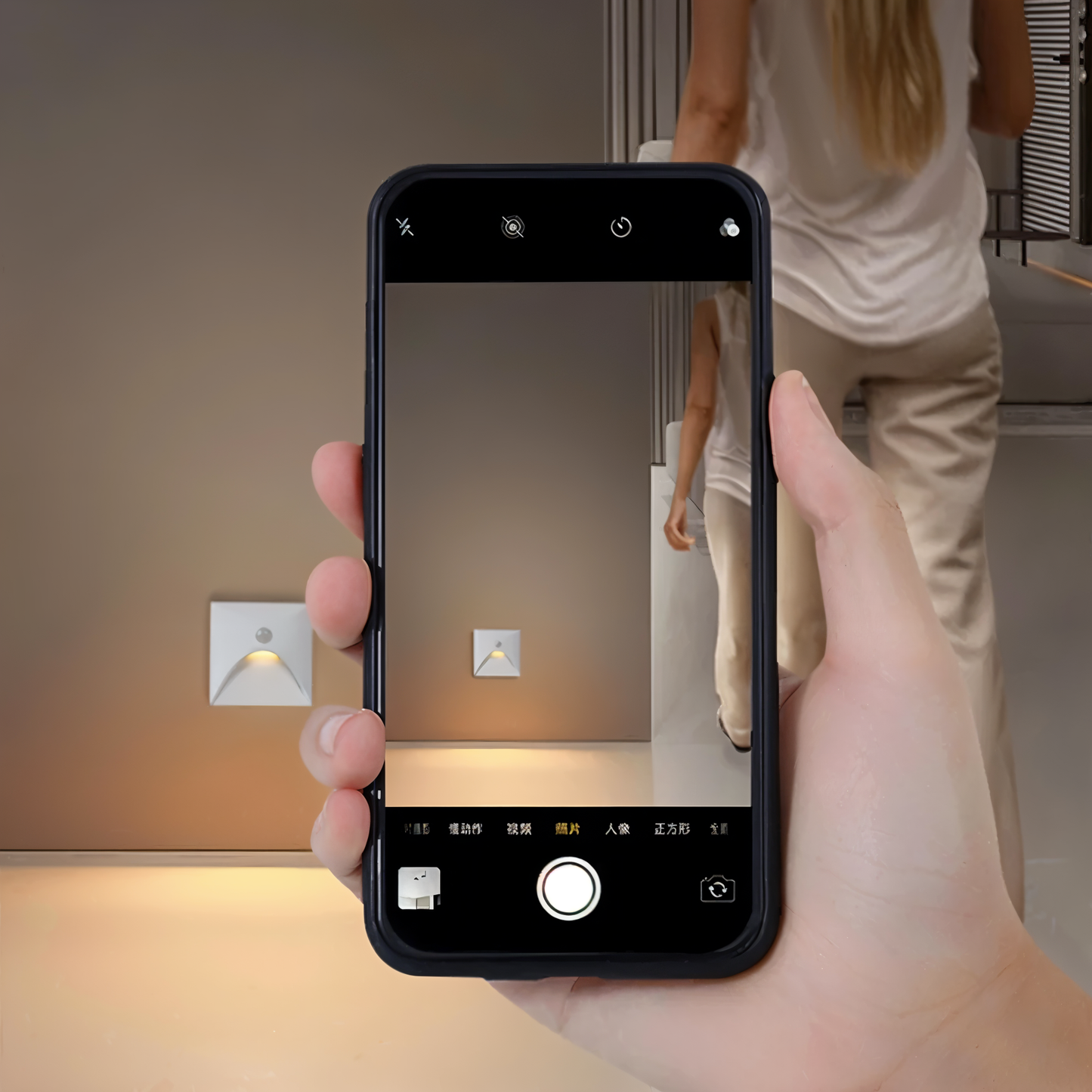 Norvo | LuminiPath LED Vegglampe – Vanntett IP65 Bevegelsessensor Innendørs & Utendørs Vegglampe