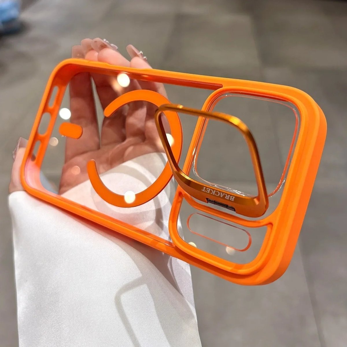 Norvo | MagSafe-etui med sjokksikker ramme