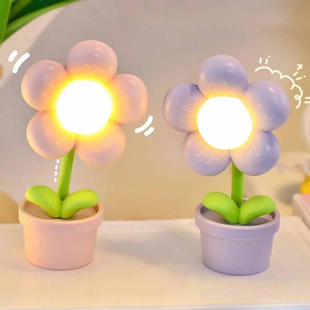 Norvo | BloomAura – Elegant Petite Blomsterbordlampe for Myk Belysning