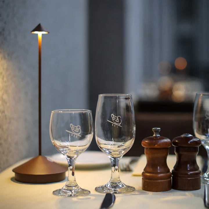 Norvo | Bordlampe - Vanntett, Dimbar, Trådløs Design for Hjemmekontor og Soverom Belysning 2025