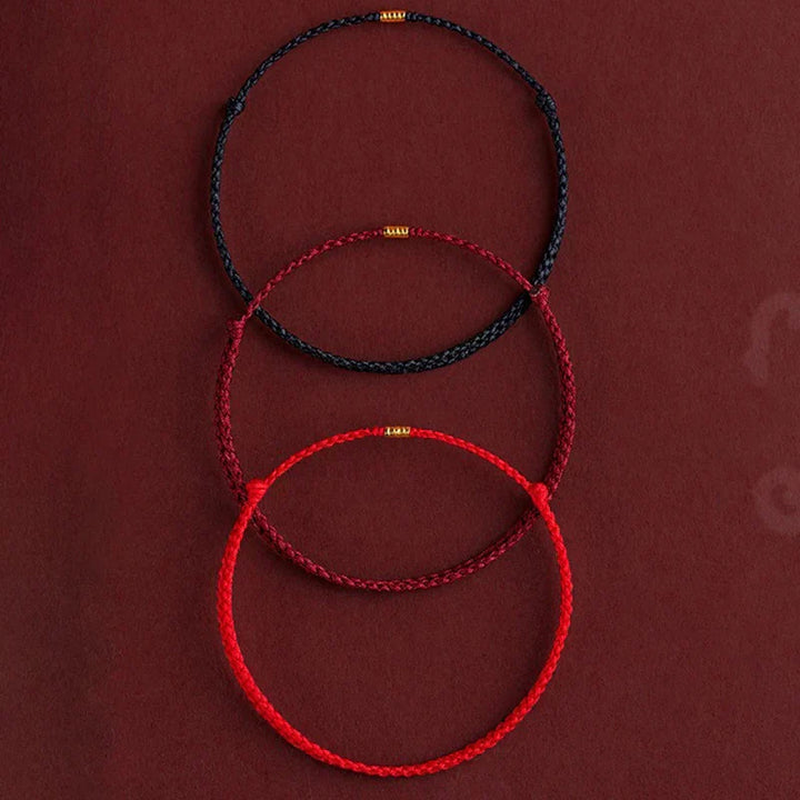 Håndlaget armbånd med hellig velsignelse