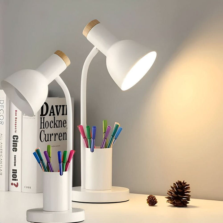 Norvo | Moderne LED Skrivebordslampe med Pennholder for Skrivebord & Hjem