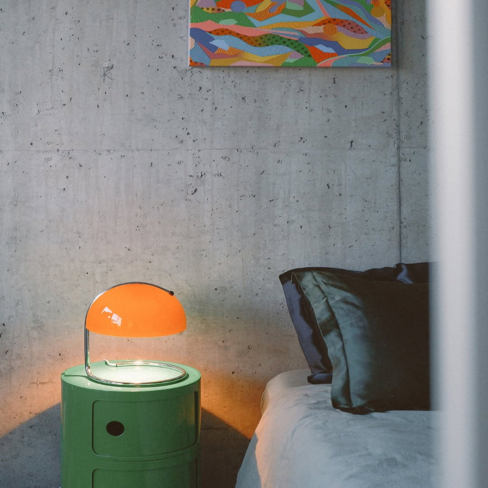 Norvo | Mid-Century Modern Skrivebordlampe – Retro Oransje Kuppeldesign med USB-strøm