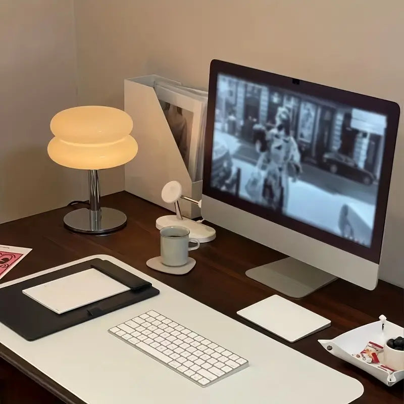 Norvo | Bord Av Blåst Glass - Håndverksmessig Eleganse