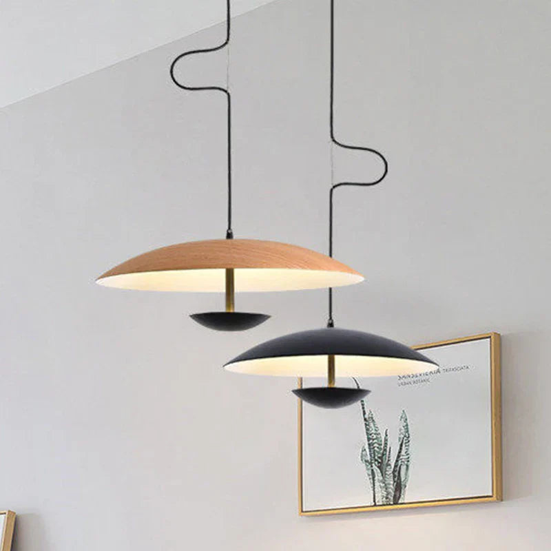 Moderne LED Pendellampe – Skandinavisk Design Laget av Tre og Metall | Norvo
