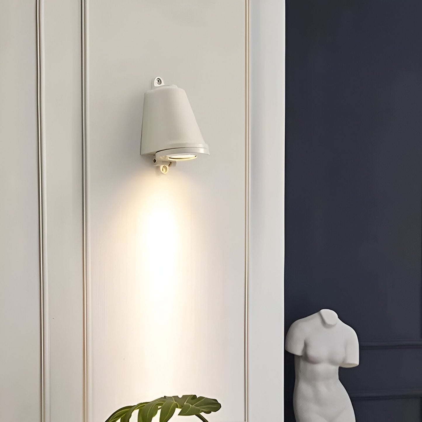 Norvo | Minimalistisk LED Utendørs Vegglampe