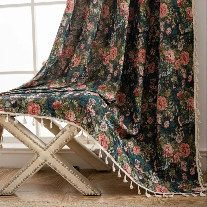 Norvo | Noveau Ditsy Floral Frynse Gardin