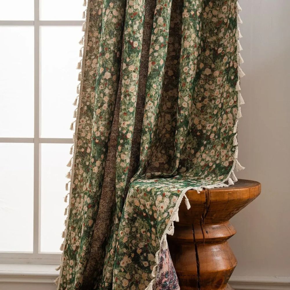 Norvo | Noveau Ditsy Floral Frynse Gardin