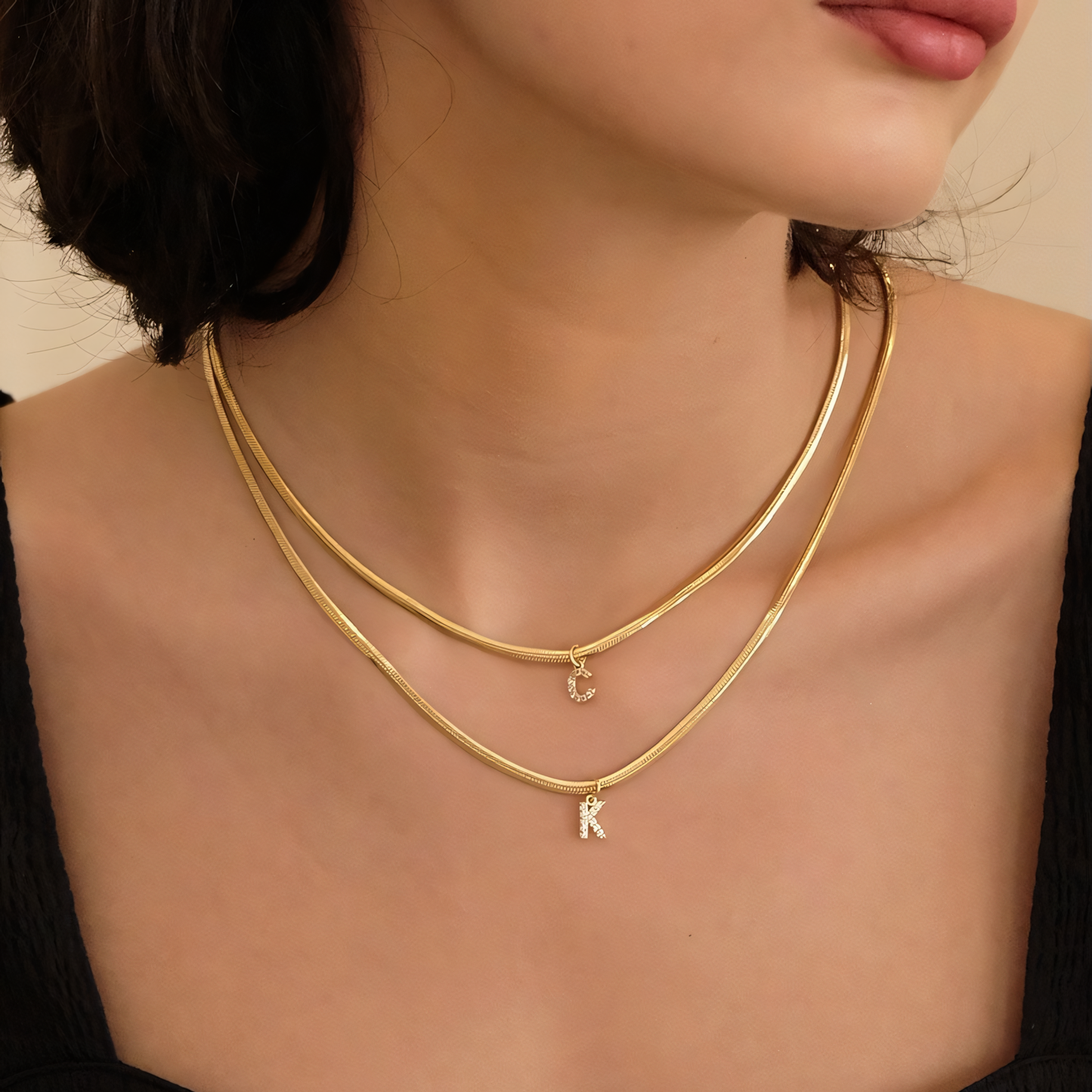 Norvo | Delikat Diamant Bokstav Initial Herringbone Halskjede