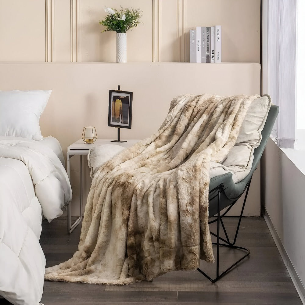Norvo | Myk Velour Vinterpledd – Varm Korall Fleece Pledd i Batik Stil