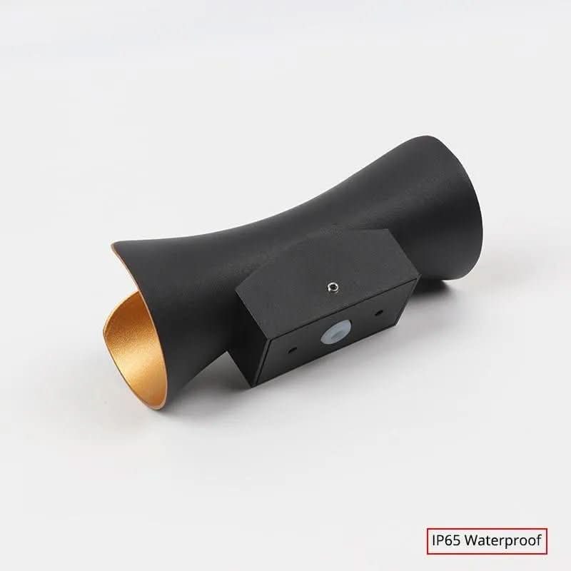 Norvo | Buet LED Vegglampe med IP65 Beskyttelse