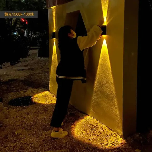 Norvo | Stilren Solutend lampe - Værbestandig og Enkel