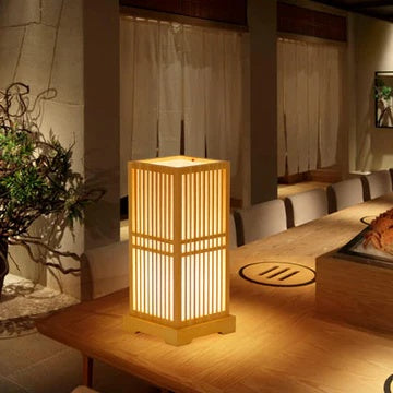 Tatami Japansk Nattbordlampe med Tre Bamboo Skjerm | Norvo