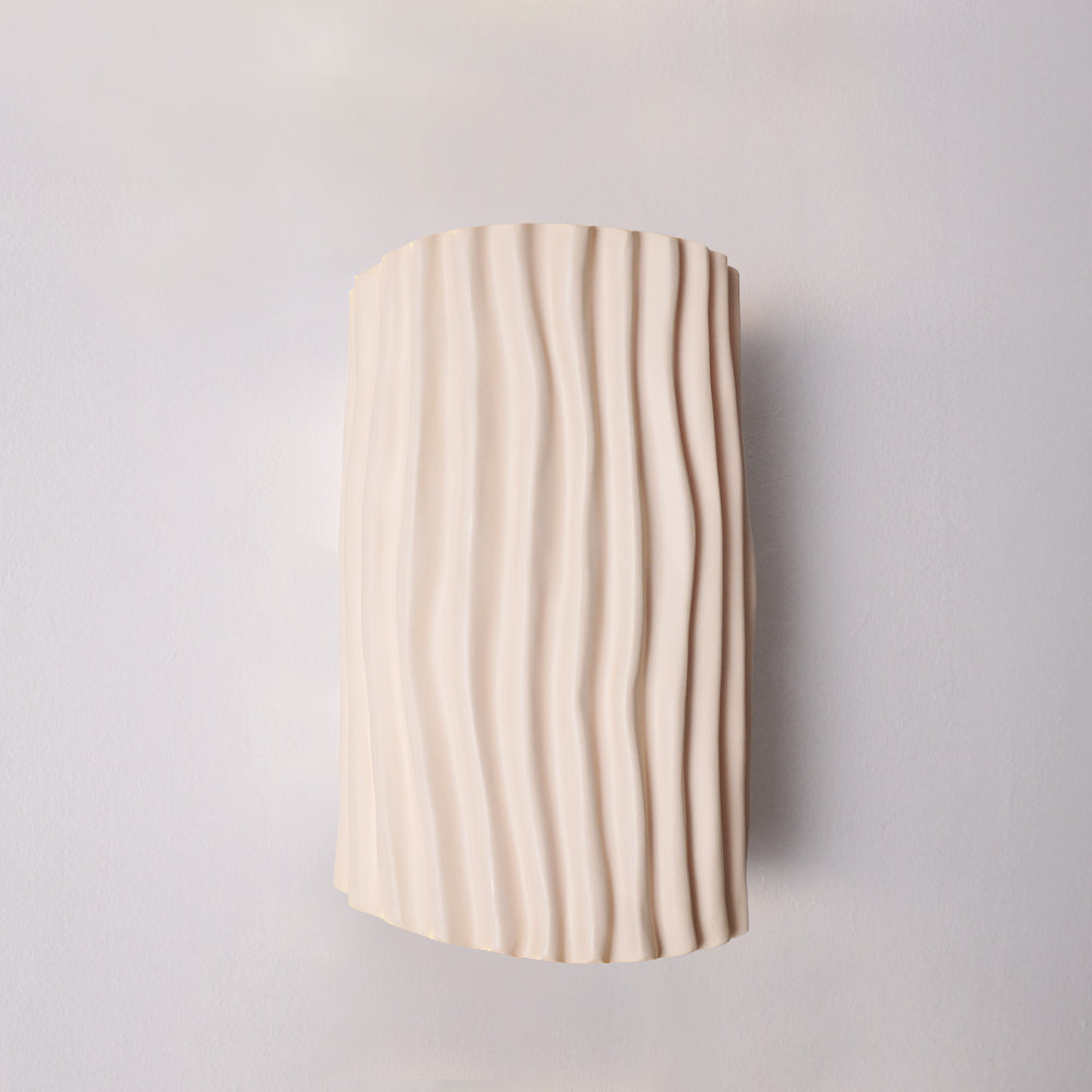 Norvo | NordicLuxe – Harvevegglys med varm og innbydende glød