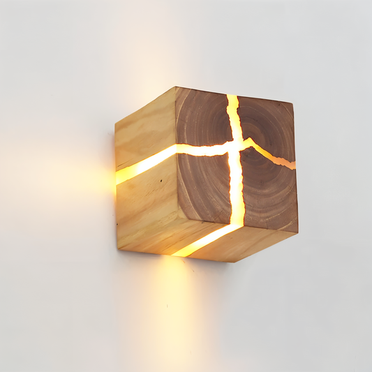 Norvo | QuadCrackle Trevegglampe – Håndlaget LED Vegglampe med Kunstnerisk Sprakkedesign