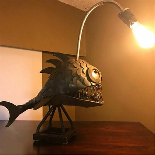 Norvo | Retro Bordlampe Anglerfisk Lys med Fleksibelt Lamp Hode Kunstneriske Bordlamper for Hjem Bar Café Hjem Kunst Dekorative Ornamenter