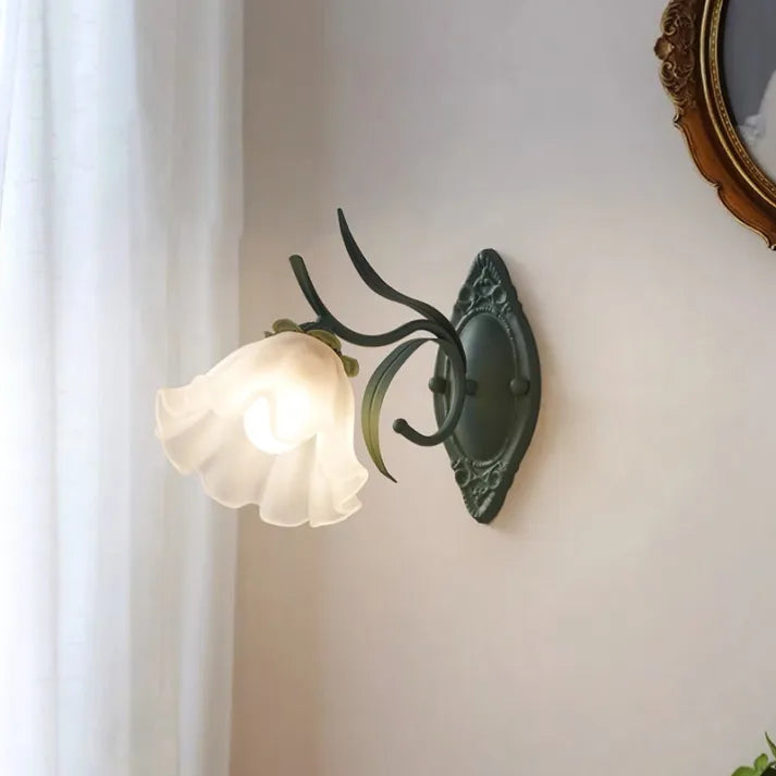 Norvo | LilyGlow Vegglampe - Elegant naturinspirert belysning